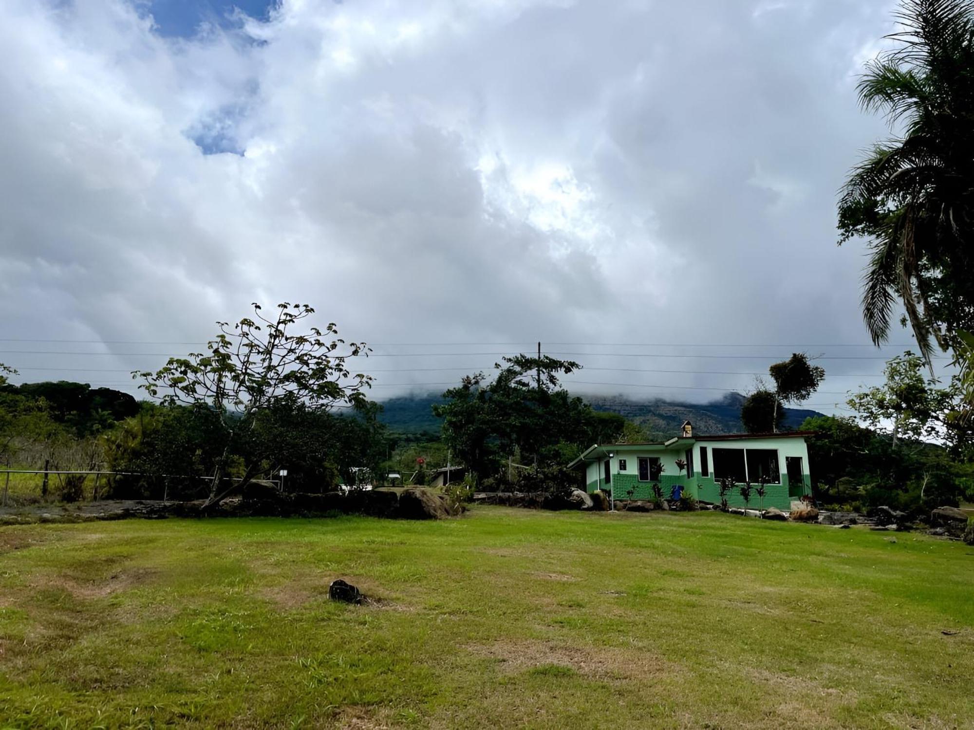 Guayabal  Miravalles Volcano House מראה חיצוני תמונה